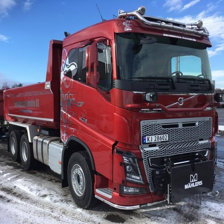 Volvo lastebil med tippkasse fra Hermansen Maskin AS
